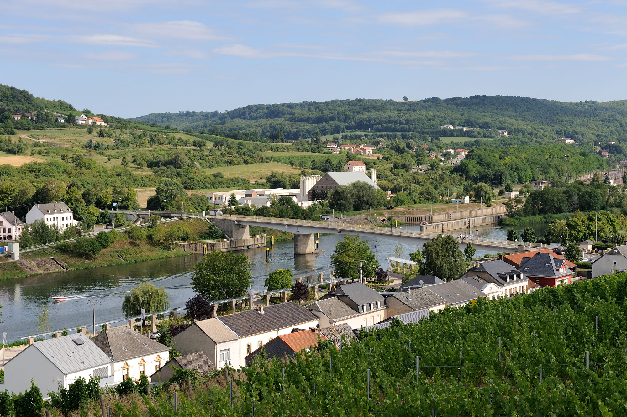 Moselle valley at the tripoint Luxembourg (foreground) - Germany (left background) - France (right background), as seen from Markusberg at Schengen.